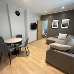 Apartamento Jon's 2 *