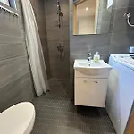 Jon's 2 Pärnu