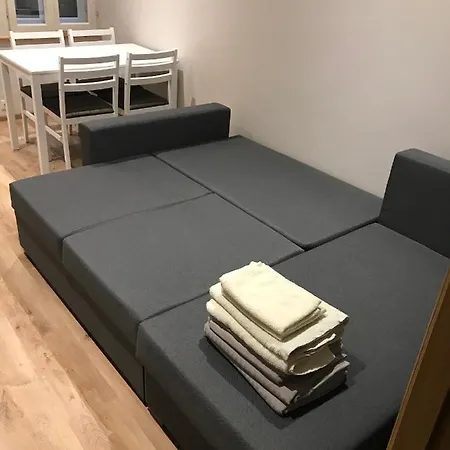 Апартаменты Jon's 2 *