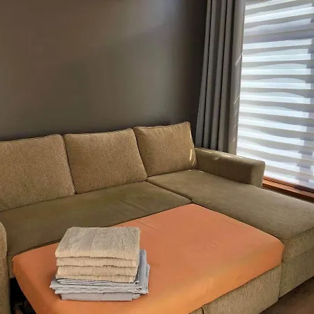 Jon's 2 Apartment *