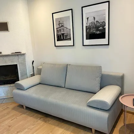 Апартаменты Jon's 2 *