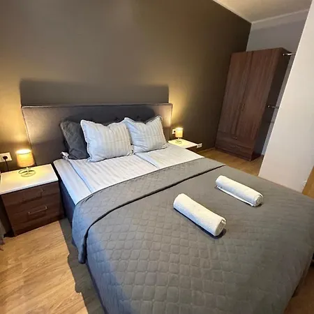 Jon's 2 * Пярну