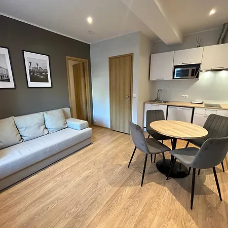 Jon's 2 * Пярну