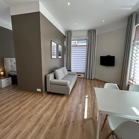 Jon's 2 Апартаменты