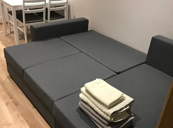 Апартаменты Jon's 2 *